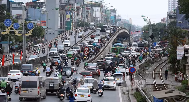 Hanoi aplica software de simulación para reorganizar tráfico ảnh 1