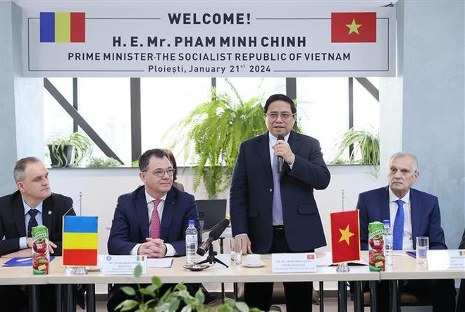 Vietnam dispuesto a impulsar nuevas dinámicas de cooperación con Rumania, afirma premier ảnh 1