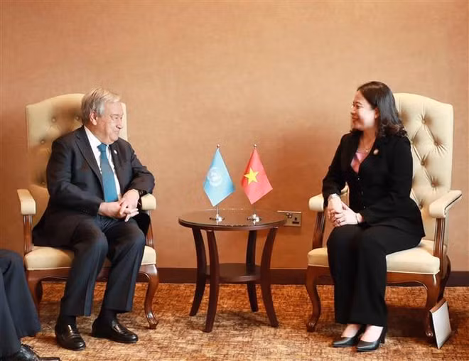 Amplias actividades de vicepresidenta vietnamita en Uganda ảnh 2