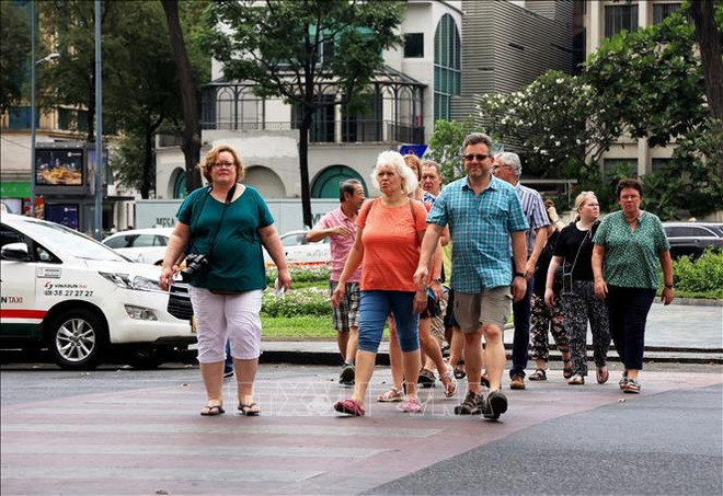 Vietnam espera recibir entre 17 y 18 millones de turistas extranjeros en 2024 ảnh 1 Vietnam espera recibir entre 17 y 18 millones de turistas extranjeros en 2024 ảnh 1