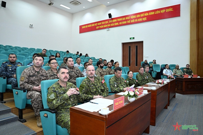 Vietnam y Canadá inauguran curso de formación de proceso de planificación de ejercicios militares ảnh 2