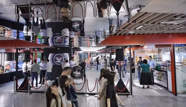 Singapur implementa robots de inteligencia artificial para el comercio minorista ảnh 1