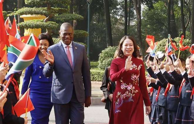 Vietnam aprecia amistad tradicional con Sudáfrica, afirma vicepresidenta ảnh 1 Vietnam aprecia amistad tradicional con Sudáfrica, afirma vicepresidenta ảnh 1