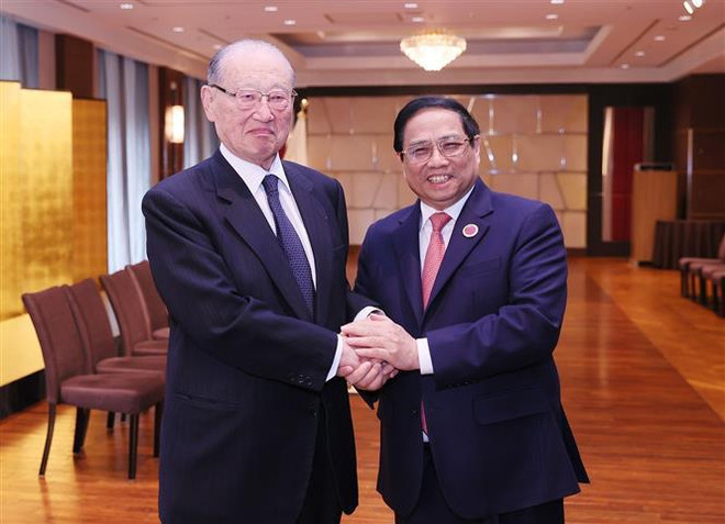 Premier vietnamita recibe a titulares de FEC y JICA ảnh 1 Premier vietnamita recibe a titulares de FEC y JICA ảnh 1