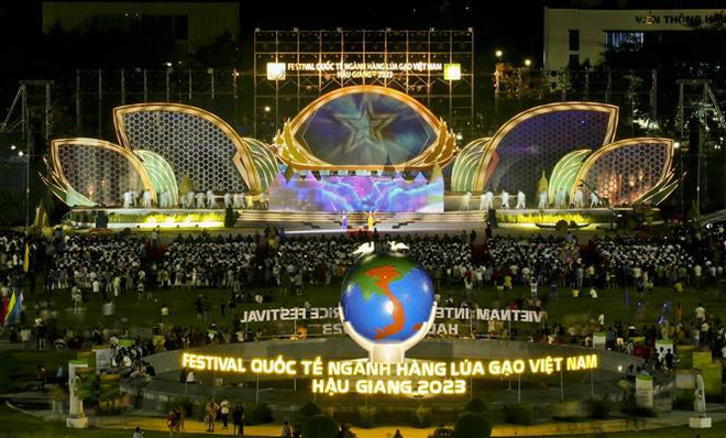 Inauguran Festival internacional del sector de arroz Vietnam - Hau Giang 2023 ảnh 1 Inauguran Festival internacional del sector de arroz Vietnam - Hau Giang 2023 ảnh 1