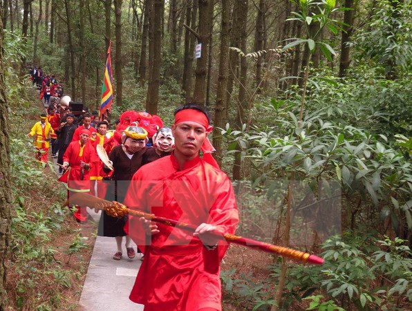 Celebran ritual dedicado al cielo y la tierra en provincia norteña de Vietnam ảnh 1 Celebran ritual dedicado al cielo y la tierra en provincia norteña de Vietnam ảnh 1