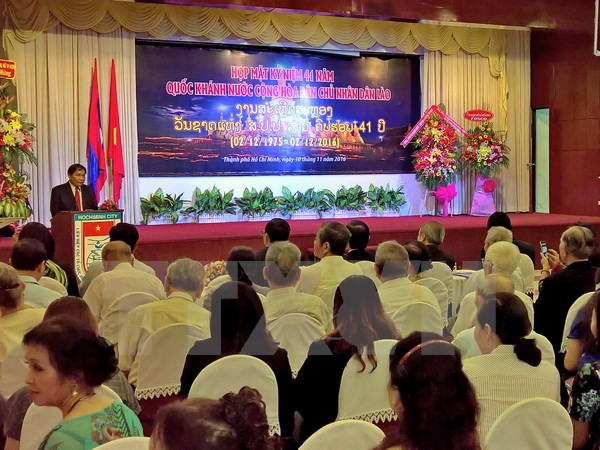 Dirigente laosiano aprecia aportes de Asociación de Amistad Vietnam – Laos ảnh 1