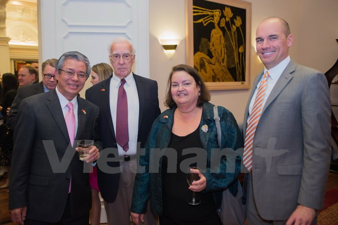 Representantes del Congreso de Estados Unidos abogan por impulsar nexos con Vietnam ảnh 2 Representantes del Congreso de Estados Unidos abogan por impulsar nexos con Vietnam ảnh 2