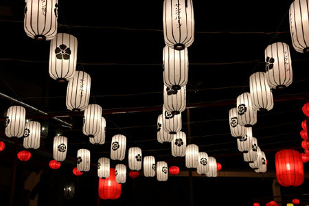 Vía de farolillos más larga de Vietnam saluda fiesta otoñal ảnh 3 Vía de farolillos más larga de Vietnam saluda fiesta otoñal ảnh 3