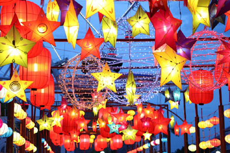 Vía de farolillos más larga de Vietnam saluda fiesta otoñal ảnh 2 Vía de farolillos más larga de Vietnam saluda fiesta otoñal ảnh 2