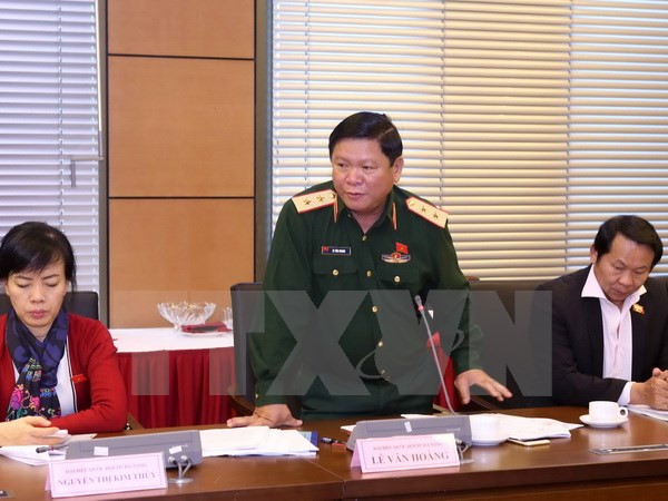 Parlamento vietnamita continúa revisando proyectos legales ảnh 1 Parlamento vietnamita continúa revisando proyectos legales ảnh 1