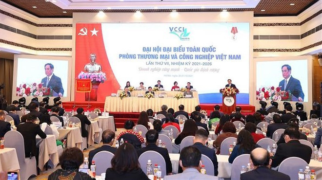 Las empresas son el "corazón" de la economía, afirma premier vietnamita ảnh 1 Las empresas son el "corazón" de la economía, afirma premier vietnamita ảnh 1