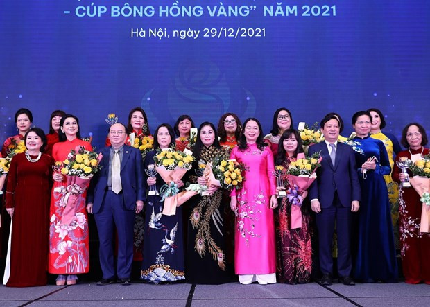 Honran a 60 mujeres empresarias sobresalientes de Vietnam en 2021 ảnh 1 Honran a 60 mujeres empresarias sobresalientes de Vietnam en 2021 ảnh 1