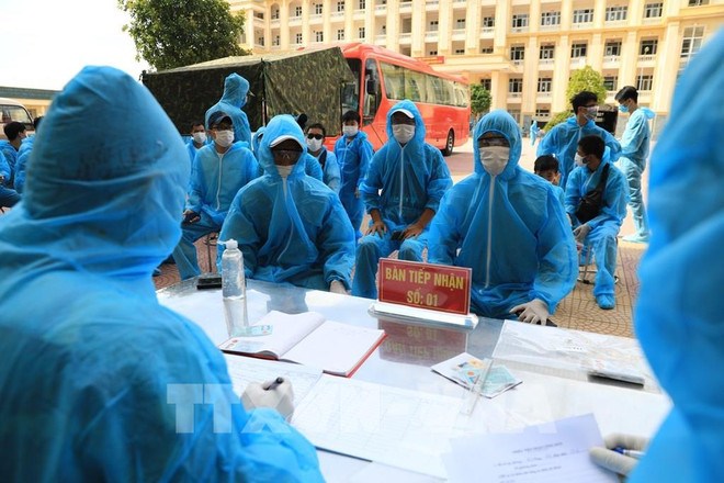 Aislamiento y monitoreo de los F1: paso decisivo en lucha contra el COVID-19 ảnh 1