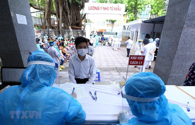 Hanoi insta a realizar rápido pruebas de PCR a ciudadanos con regreso de Da Nang ảnh 1 Hanoi insta a realizar rápido pruebas de PCR a ciudadanos con regreso de Da Nang ảnh 1