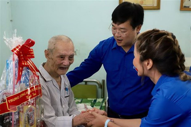 Jóvenes en Ciudad Ho Chi Minh recaudan fondos para personas desfavorecidas ảnh 1 Jóvenes en Ciudad Ho Chi Minh recaudan fondos para personas desfavorecidas ảnh 1