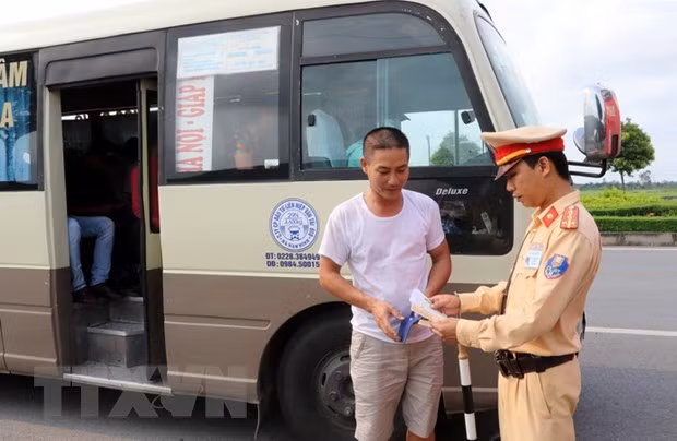 Ciudad Ho Chi Minh limita actividades de vehículos dedicados al transporte colectivo ảnh 1