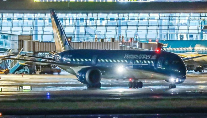 Vietnam Airlines opera con éxito el primer vuelo directo regular a EE.UU. ảnh 1 Vietnam Airlines opera con éxito el primer vuelo directo regular a EE.UU. ảnh 1