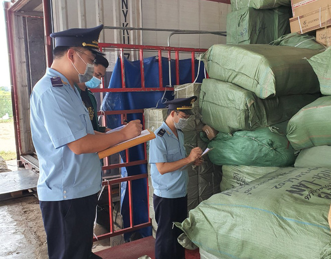 Provincia vietnamita garantiza control pandémico en actividades comerciales ảnh 1 Provincia vietnamita garantiza control pandémico en actividades comerciales ảnh 1