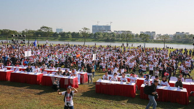 Maratón en Hanoi a favor de los niños desafortunados ảnh 1 Maratón en Hanoi a favor de los niños desafortunados ảnh 1
