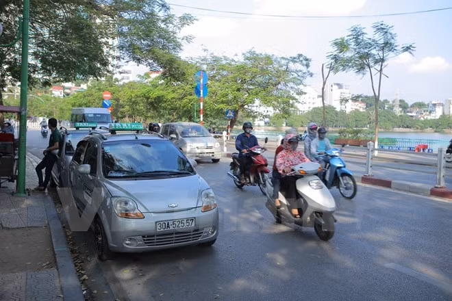 Hanoi desea estudiar experiencias de Bangkok en gestión administrativa ảnh 1 Hanoi desea estudiar experiencias de Bangkok en gestión administrativa ảnh 1