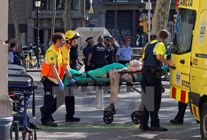 Vietnam envía pésame a España por atentados terroristas ảnh 1 Vietnam envía pésame a España por atentados terroristas ảnh 1