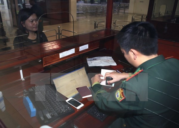 Ciudad Ho Chi Minh propuso extender plazo de exención de visados para turistas extranjeros ảnh 1