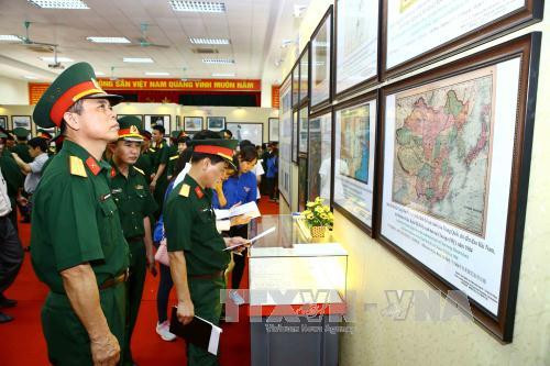 Bac Ninh acoge exposición de pruebas de soberanía marítima nacional ảnh 1 Bac Ninh acoge exposición de pruebas de soberanía marítima nacional ảnh 1