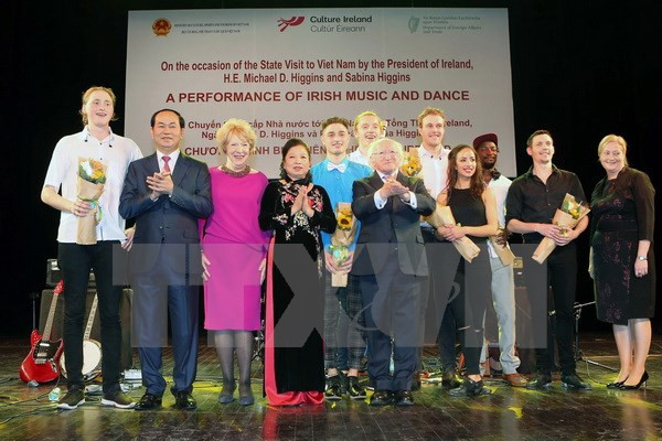 Programa artístico marca vigésimo aniversario de la amistad Vietnam -Irlanda ảnh 1