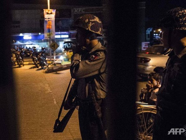 Policía de Myanmar detiene a sospechosos de serie de explosiones en Rangún ảnh 1 Policía de Myanmar detiene a sospechosos de serie de explosiones en Rangún ảnh 1