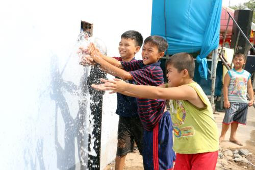 Inauguran primera estación de desalinización en provincia deltaica de Vietnam ảnh 1 Inauguran primera estación de desalinización en provincia deltaica de Vietnam ảnh 1
