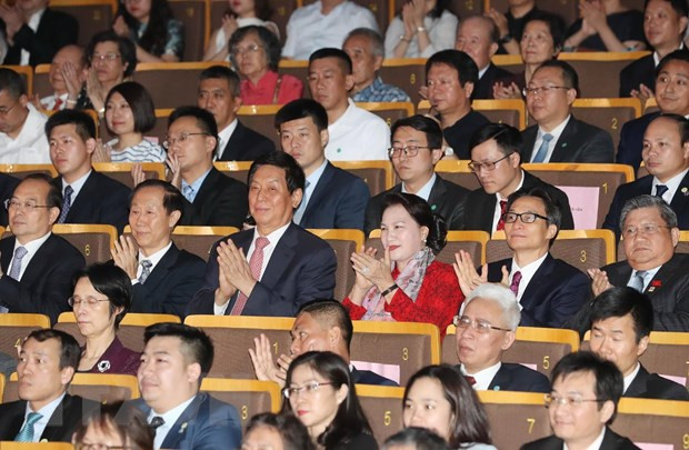 Celebran el programa de intercambio artístico Vietnam - China ảnh 1 Celebran el programa de intercambio artístico Vietnam - China ảnh 1