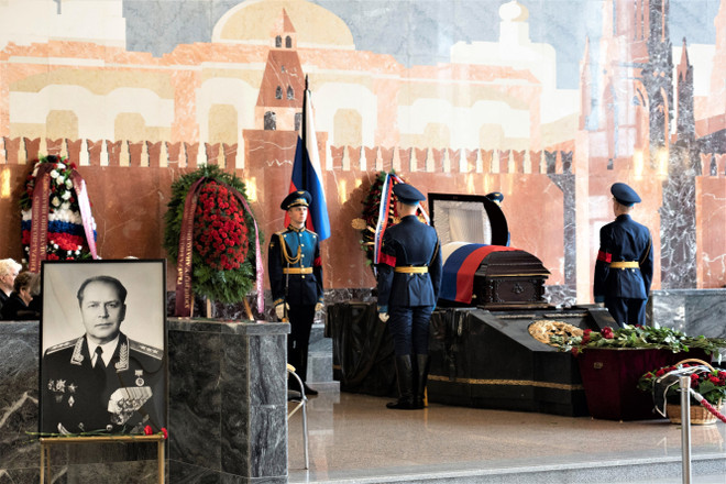 Rinden en Moscú homenaje póstumo a dos amigos rusos del pueblo vietnamita ảnh 1 Rinden en Moscú homenaje póstumo a dos amigos rusos del pueblo vietnamita ảnh 1