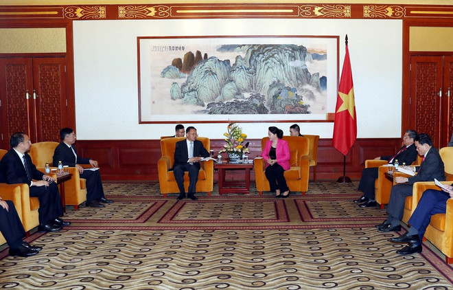 Presidenta del Parlamento vietnamita recibe a líderes empresariales de China ảnh 1 Presidenta del Parlamento vietnamita recibe a líderes empresariales de China ảnh 1
