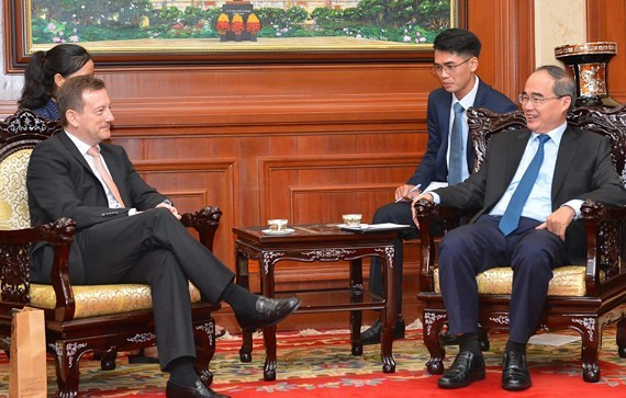 Recibe alto funcionario de Ciudad Ho Chi Minh al embajador de Francia ảnh 1 Recibe alto funcionario de Ciudad Ho Chi Minh al embajador de Francia ảnh 1