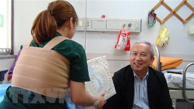 Ofrece la Embajada de Vietnam en Corea del Sur apoyo a connacional víctima de violencia doméstica ảnh 1