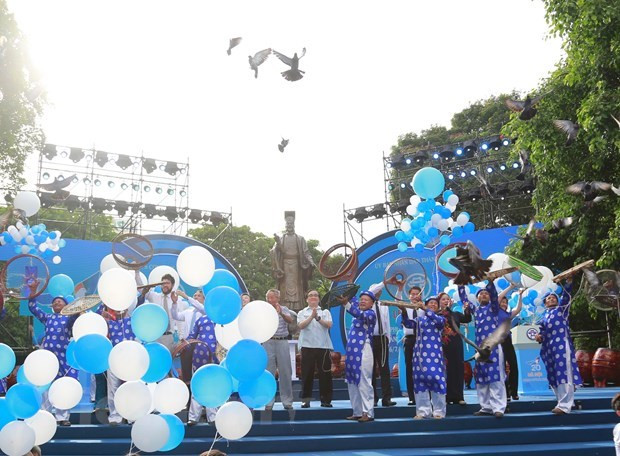 Hanoi celebra XX aniversario de reconocimiento como Ciudad por la paz ảnh 1 Hanoi celebra XX aniversario de reconocimiento como Ciudad por la paz ảnh 1