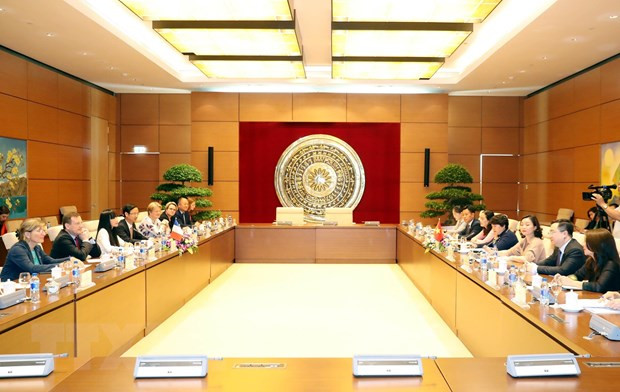Fortalecen nexos parlamentarios de Vietnam y Francia ảnh 1 Fortalecen nexos parlamentarios de Vietnam y Francia ảnh 1
