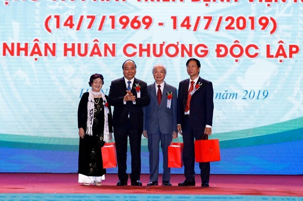 Pediatría Central en Hanoi conmemoran su 50 aniversario ảnh 1 Pediatría Central en Hanoi conmemoran su 50 aniversario ảnh 1