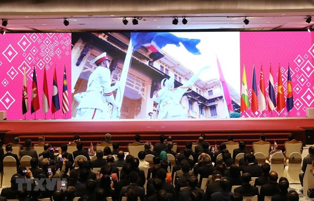 Vietnam anuncia prioridades del Año de Presidencia de ASEAN 2020 ảnh 1 Vietnam anuncia prioridades del Año de Presidencia de ASEAN 2020 ảnh 1