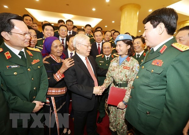Insta máximo dirigente de Vietnam al ejército a ser pionero en prevención de la "autoevolución" ảnh 1 Insta máximo dirigente de Vietnam al ejército a ser pionero en prevención de la "autoevolución" ảnh 1