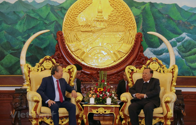 Dirigentes de Laos reiteran consideración a lazos con Vietnam como factor vital para el desarrollo ảnh 1 Dirigentes de Laos reiteran consideración a lazos con Vietnam como factor vital para el desarrollo ảnh 1