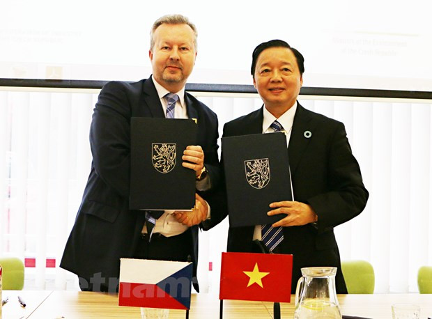 Vietnam y República Checa colaboran en protección del medio ambiente ảnh 1 Vietnam y República Checa colaboran en protección del medio ambiente ảnh 1