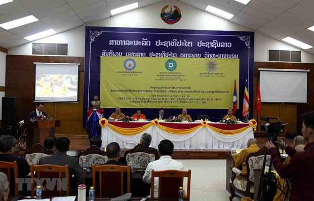 Efectúan simposio internacional sobre el desarrollo del budismo vietnamita en Laos ảnh 1 Efectúan simposio internacional sobre el desarrollo del budismo vietnamita en Laos ảnh 1