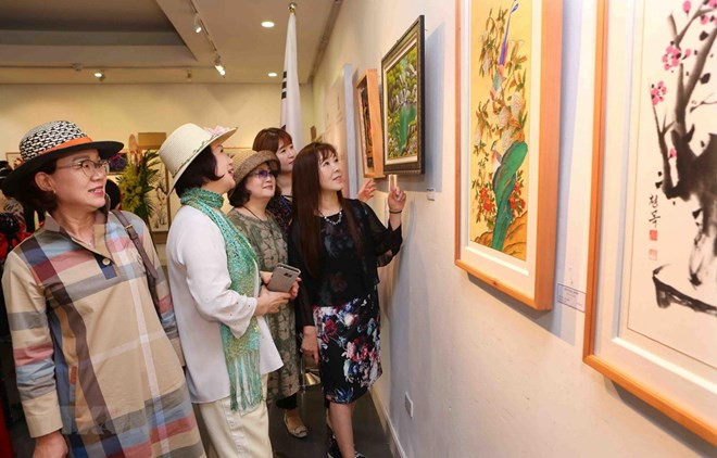 Celebran por primera vez Exhibición de Intercambio Artístico Corea del Sur - Vietnam ảnh 1