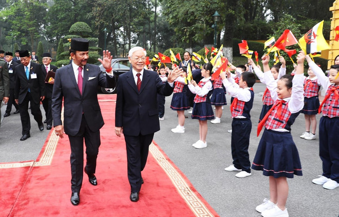 Inicia Sultán de Brunei visita estatal a Vietnam ảnh 1 Inicia Sultán de Brunei visita estatal a Vietnam ảnh 1