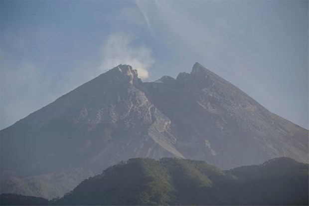 Reporta Indonesia erupción del volcán Merapi con nubes de mil 250 metros de altura ảnh 1 Reporta Indonesia erupción del volcán Merapi con nubes de mil 250 metros de altura ảnh 1