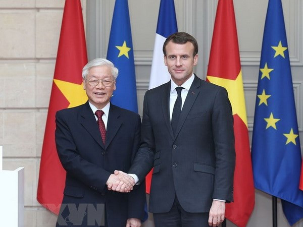 Destacan parlamentarios franceses avances en las relaciones entre su país y Vietnam ảnh 1 Destacan parlamentarios franceses avances en las relaciones entre su país y Vietnam ảnh 1