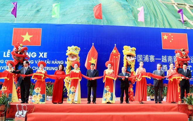 Inauguran ruta especializada de transporte mercantil Vietnam-China ảnh 1 Inauguran ruta especializada de transporte mercantil Vietnam-China ảnh 1