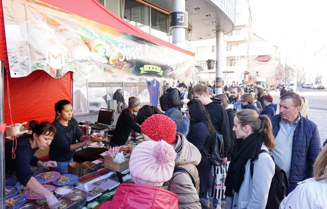 Promueven arte culinario vietnamita en la República Checa ảnh 1 Promueven arte culinario vietnamita en la República Checa ảnh 1